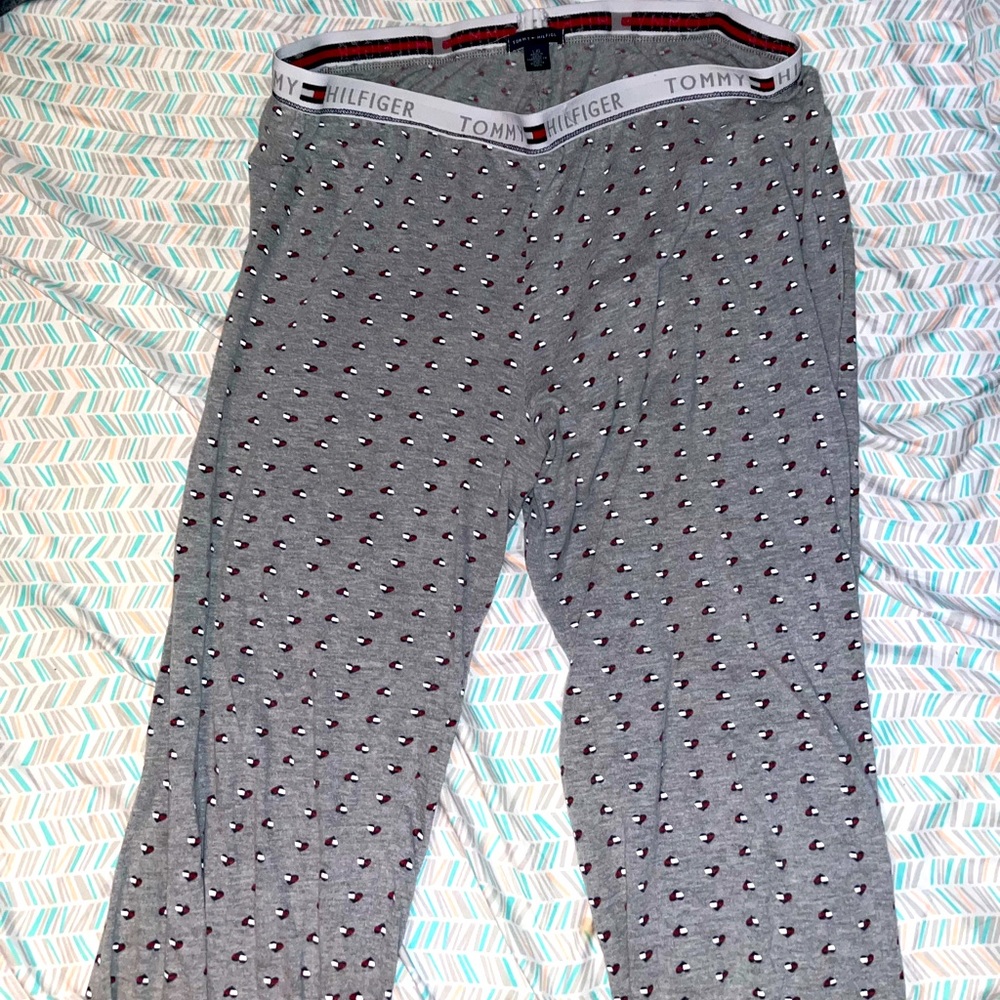 Tommy Hilfiger capri pants